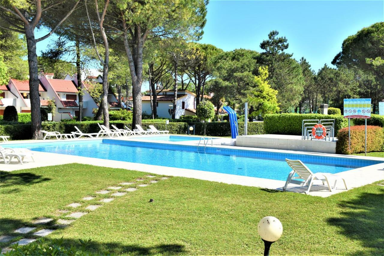 Villaggio Anna Bibione Eksteriør bilde