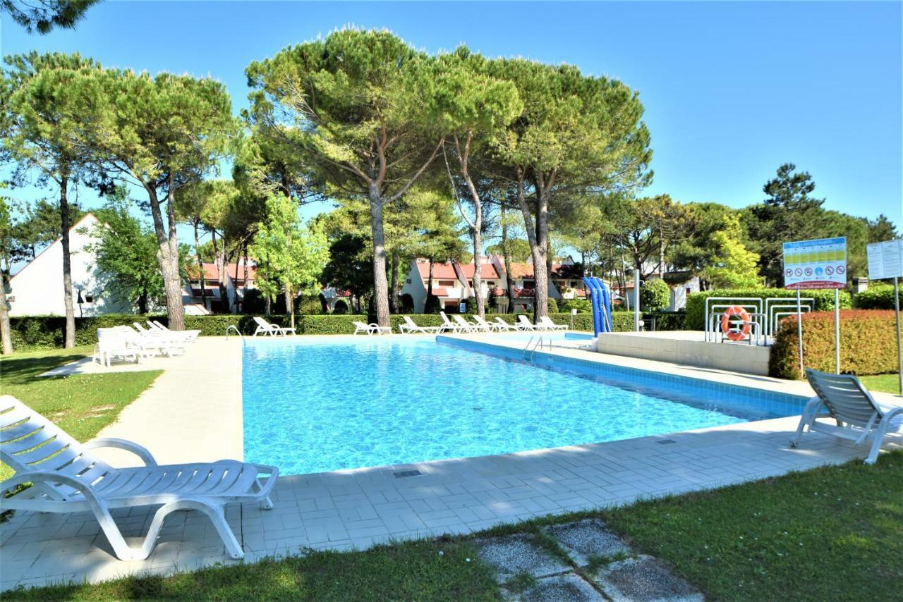 Villaggio Anna Bibione Eksteriør bilde